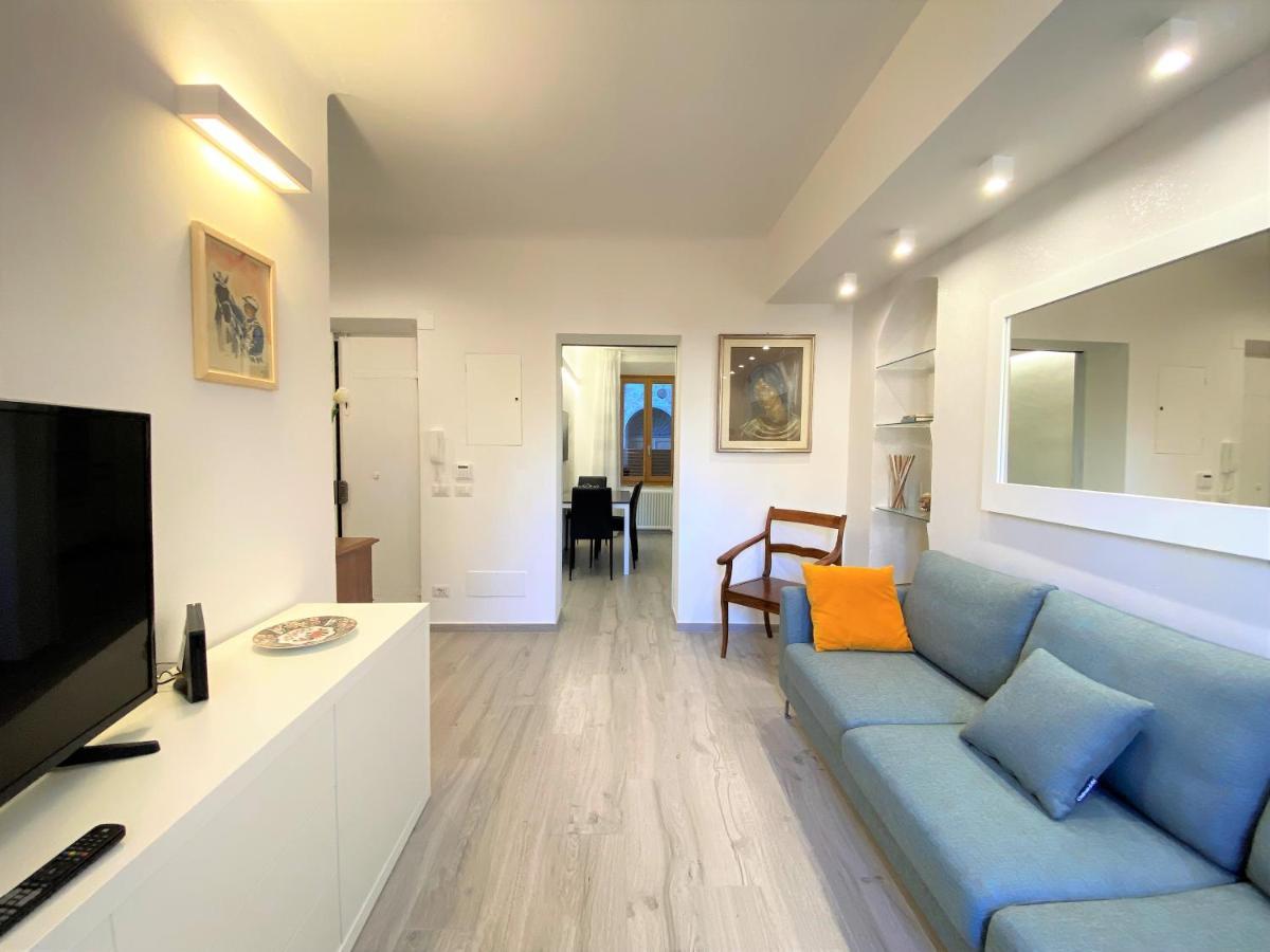 Apartamento Casa Stella- A Due Passi Dal Corso Di Siena Exterior foto
