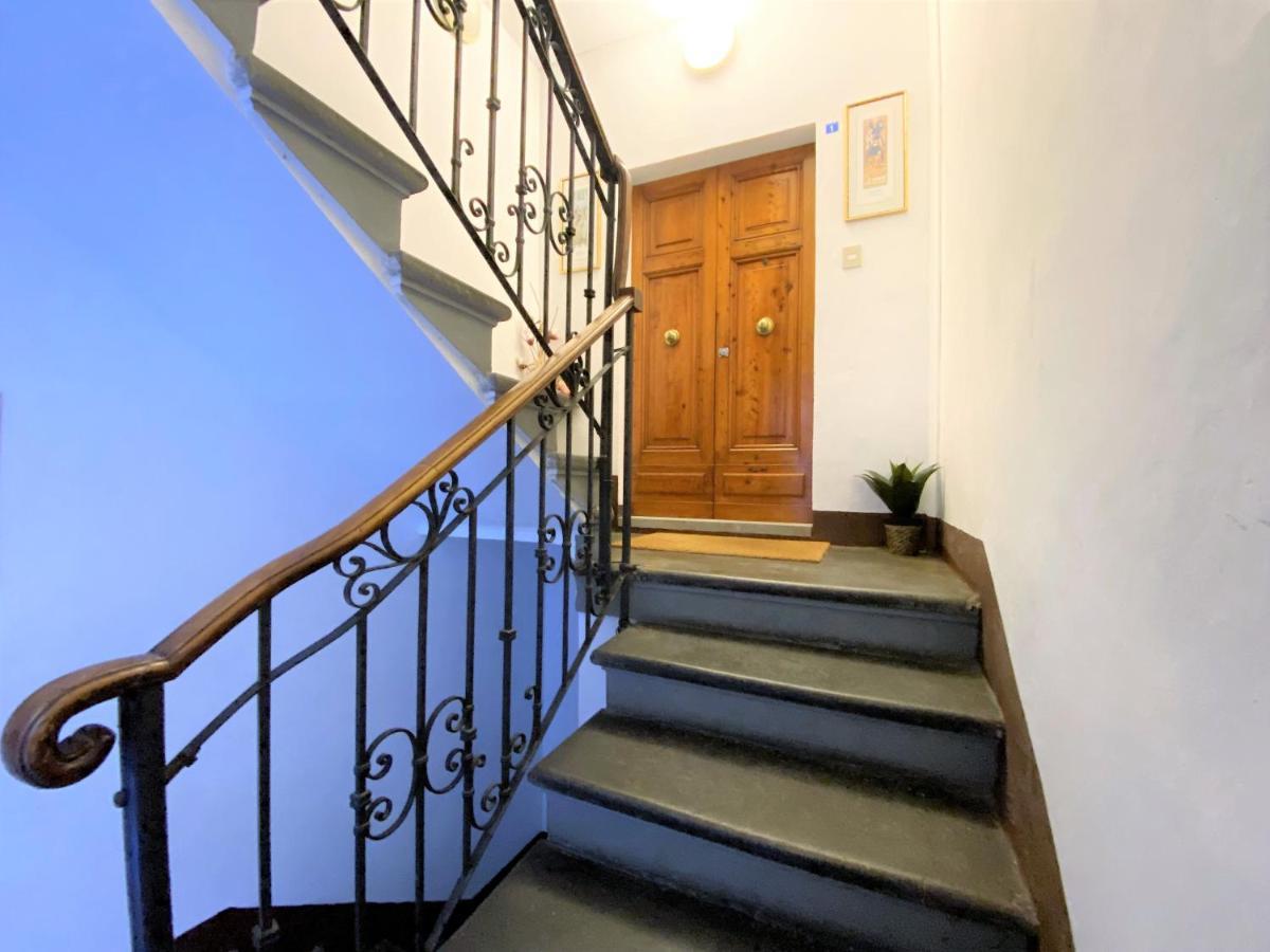 Apartamento Casa Stella- A Due Passi Dal Corso Di Siena Exterior foto