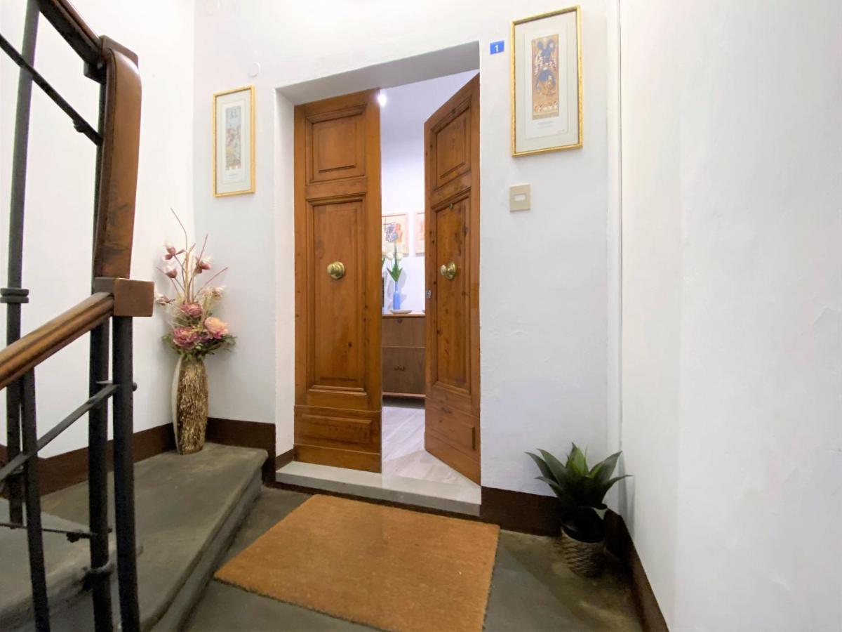 Apartamento Casa Stella- A Due Passi Dal Corso Di Siena Exterior foto